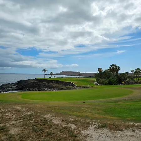 Casa Helen 2 Tenerife Sur アパート